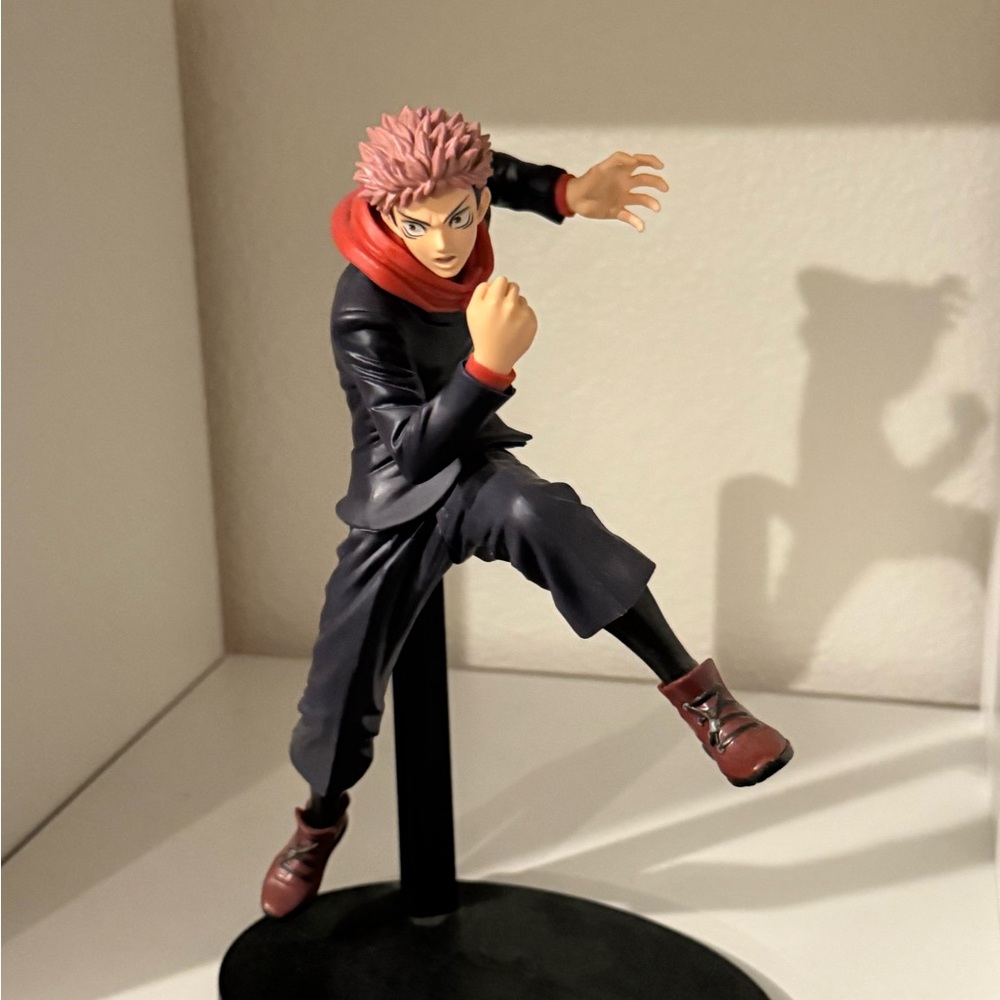 Jujitsu Kaisen ~ Yuji Itadori Action Figure